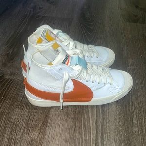 NIKE BLAZER MID '77 JUMBO